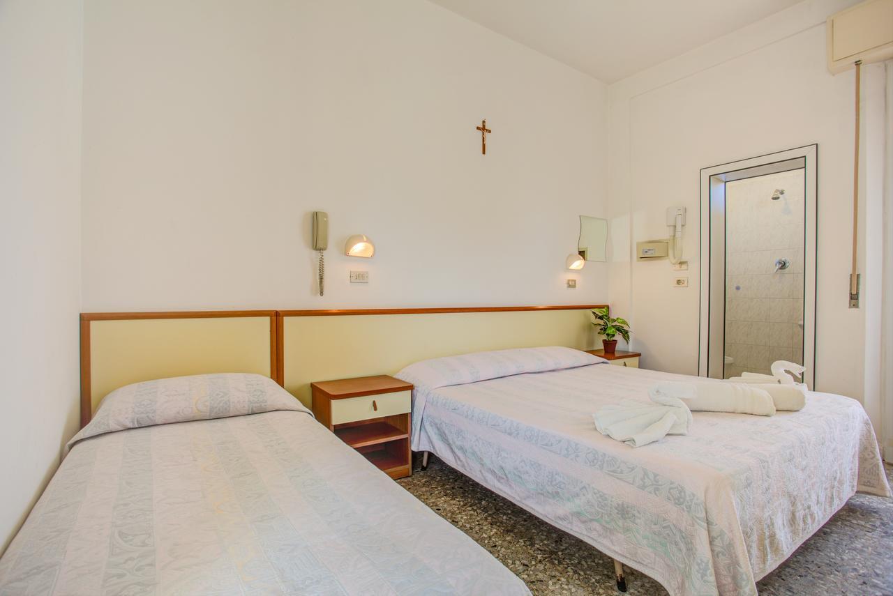 Hotel Diamante Rimini Esterno foto