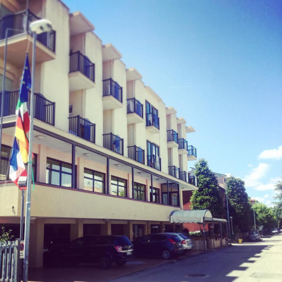 Hotel Diamante Rimini Esterno foto