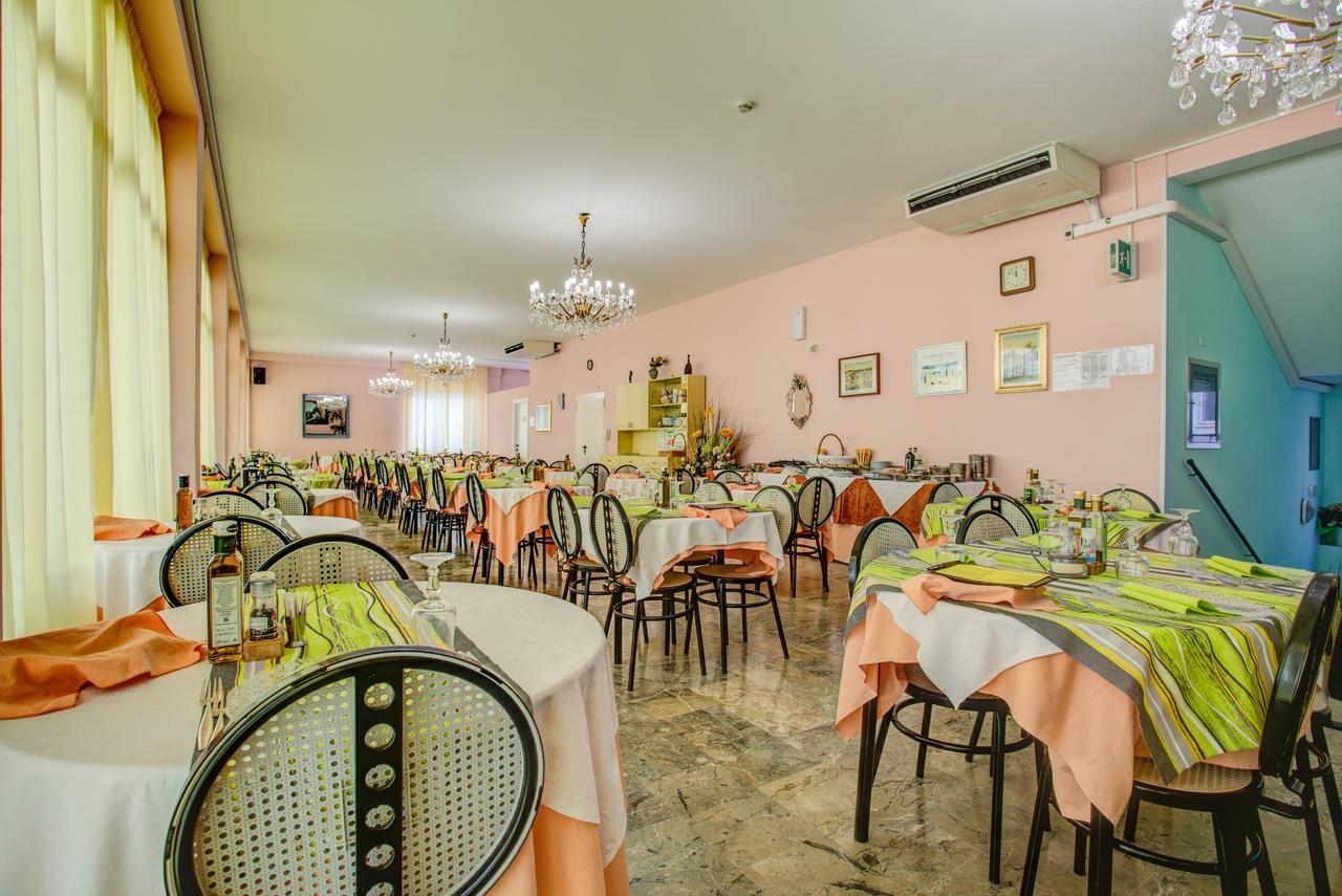 Hotel Diamante Rimini Esterno foto