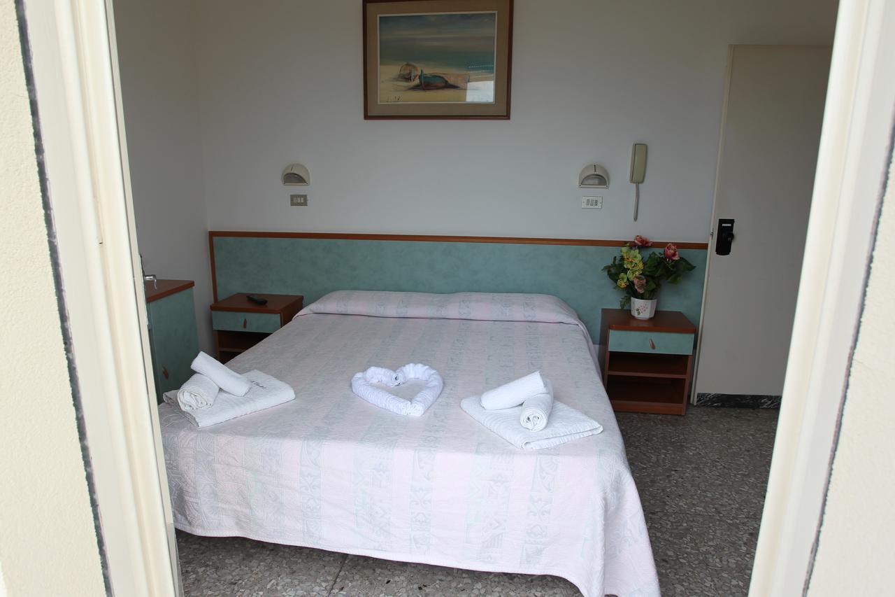 Hotel Diamante Rimini Esterno foto